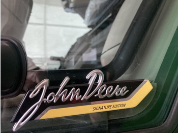 Máy cày mới John Deere TRAKTOR 8R370: hình 2 Máy cày mới John Deere TRAKTOR 8R370: hình 2
