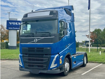 Xe đầu kéo VOLVO FH