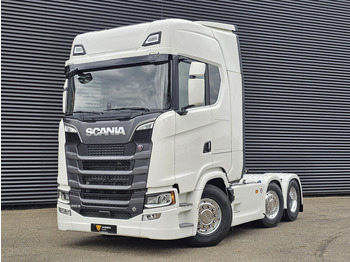 Xe đầu kéo SCANIA S 660 V8