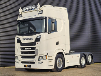 Xe đầu kéo SCANIA S 660 V8