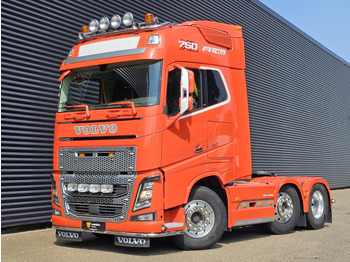 Xe đầu kéo VOLVO FH16 750