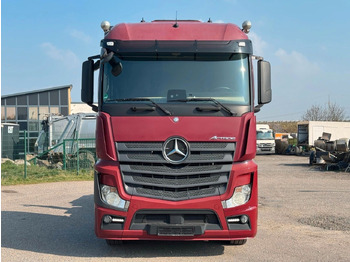 Xe tải khung gầm MERCEDES-BENZ