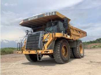 Xe ben cứng/ Xe chở đá CATERPILLAR 777F