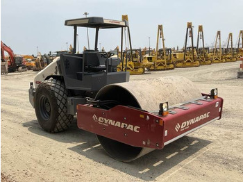 Máy đầm Dynapac CA305: hình 4
