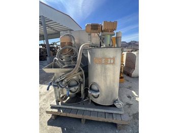 Trang thiết bị xây dựng