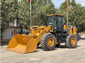 Máy xúc lật bánh lốp