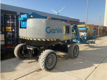 Xe nâng người nhiều khớp nối GENIE