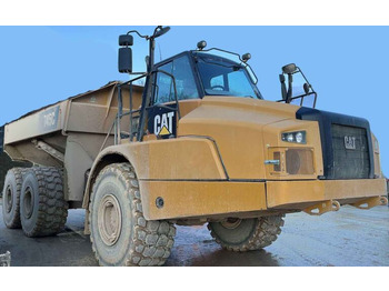 Xe ben đổ có khớp nối CATERPILLAR 745