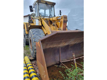 Máy xúc lật bánh lốp LIEBHERR L 551