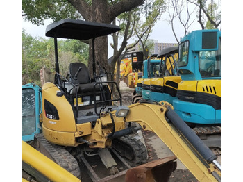 Máy xúc mini CATERPILLAR 302