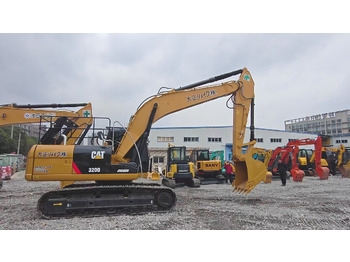 Máy xúc bánh xích CATERPILLAR 320D