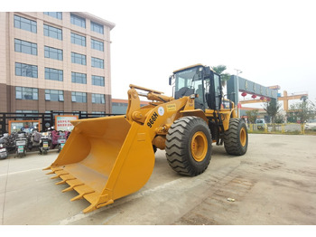 Máy xúc lật bánh lốp Caterpillar 966H: hình 2