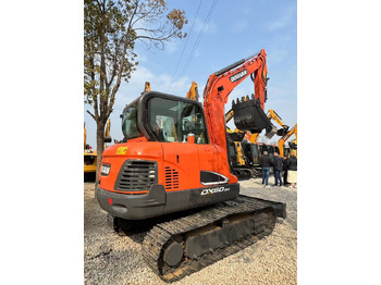 Máy xúc bánh xích DOOSAN DX60-9C