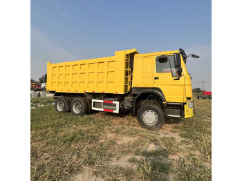 Xe ben SINOTRUK HOWO