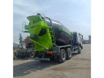 Xe trộn bê tông Sinotruk HOWO 6*4 Concrete mixer truck: hình 5