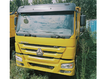 Xe ben SINOTRUK HOWO