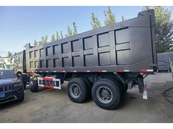 Xe ben Sinotruk HOWO 8*4 Dump truck: hình 3 Xe ben Sinotruk HOWO 8*4 Dump truck: hình 3