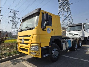 Xe đầu kéo SINOTRUK HOWO