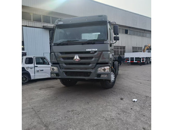 Xe đầu kéo SINOTRUK HOWO
