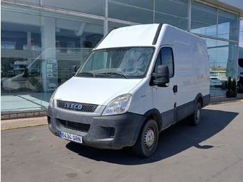 Xe van chở hàng IVECO