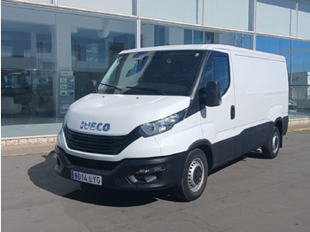 Xe van chở hàng IVECO Daily 35s16
