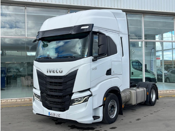 Xe đầu kéo IVECO S-WAY