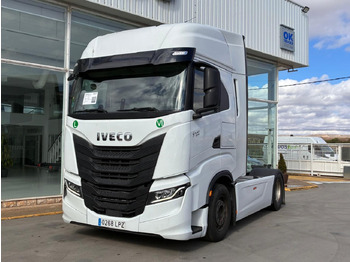 Xe đầu kéo IVECO S-WAY