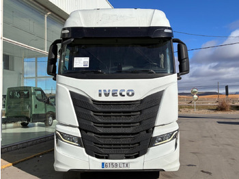 Xe đầu kéo Cabeza Tractora IVECO 510 AUTOMATICO INTARDER: hình 2 Xe đầu kéo Cabeza Tractora IVECO 510 AUTOMATICO INTARDER: hình 2