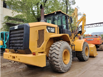 Máy xúc lật bánh lốp CATERPILLAR 950GC