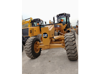 Máy san CATERPILLAR 140H