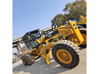 Máy san CATERPILLAR 140H