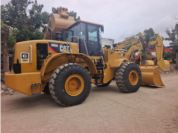Máy xúc lật bánh lốp CATERPILLAR 966H