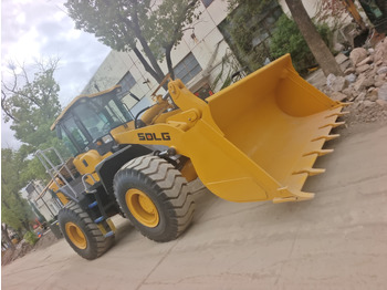Máy xúc lật bánh lốp SDLG