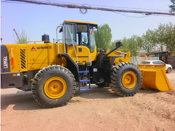 Máy xúc lật bánh lốp SDLG