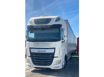 Xe tải thùng mui bạt DAF XF 460
