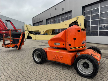 Xe nâng người nhiều khớp nối JLG E450AJ