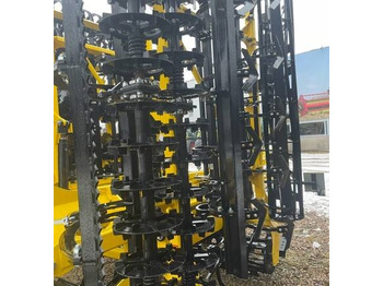 Máy trồng trọt BEDNAR