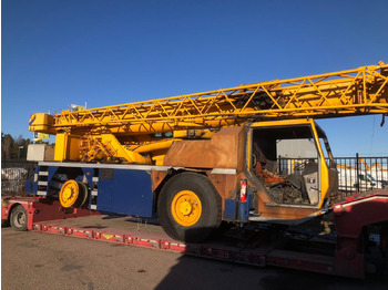Cẩu bánh lốp LIEBHERR LTM 1030/2