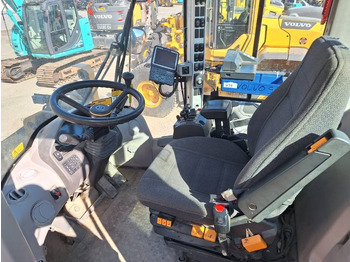 Máy xúc lật bánh lốp Volvo L 90 H: hình 5