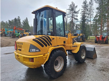 Máy xúc lật bánh lốp Volvo L30B AURALLA: hình 4