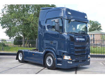 Xe đầu kéo SCANIA S 450