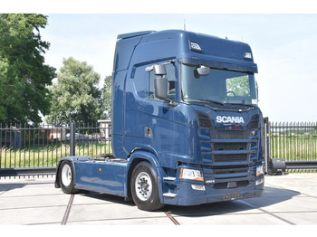 Xe đầu kéo SCANIA S 450
