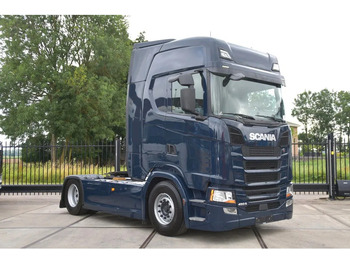 Xe đầu kéo SCANIA S 450