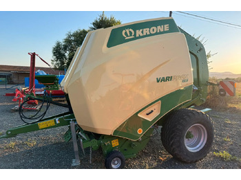 Máy đóng kiện tròn