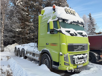 Xe tải nâng móc VOLVO FH16