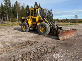 Máy xúc lật bánh lốp VOLVO L70H