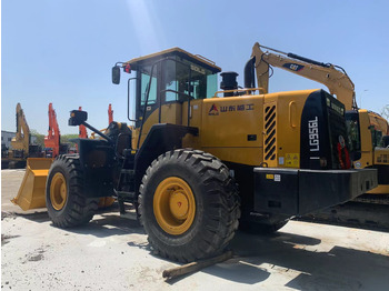 Máy xúc lật bánh lốp SDLG