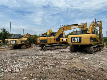 Máy xúc bánh xích CATERPILLAR 320D
