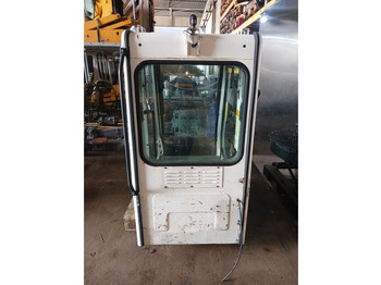 Cabin và nội thất LIEBHERR