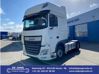 Xe đầu kéo DAF XF 106 460